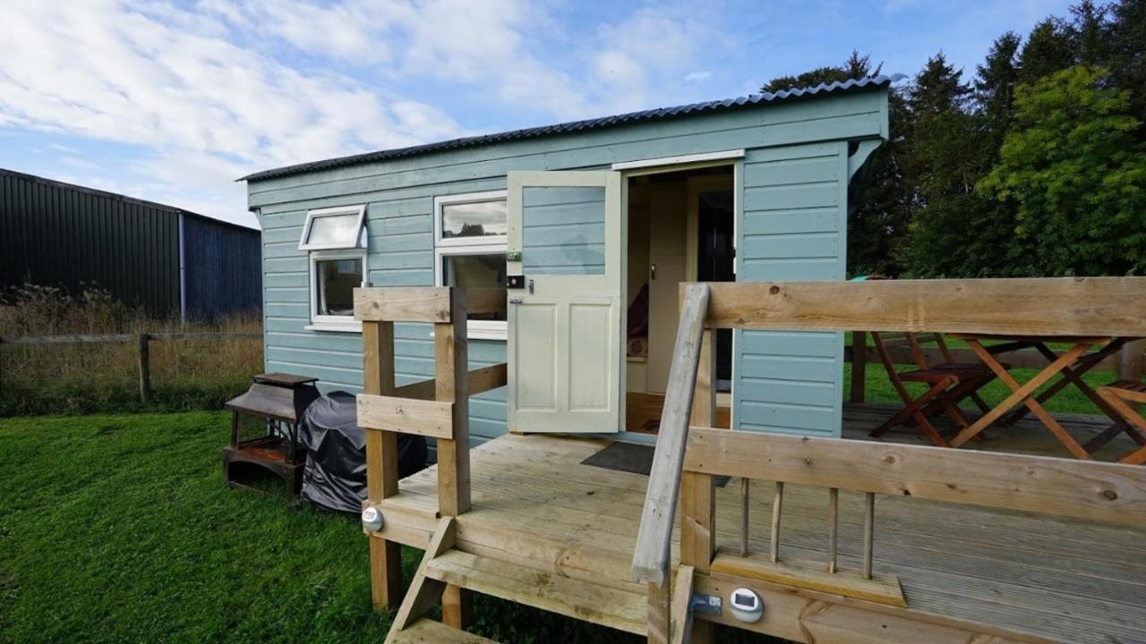 Holiday home Showman's Hut Westcote Hawick